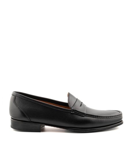 Men’s Black Leather Loafers | Elegant and Comfortable Shoes