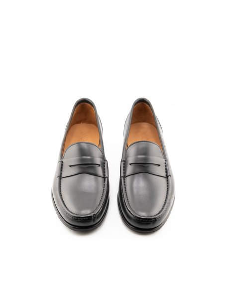 Men’s Black Leather Loafers | Elegant and Comfortable Shoes